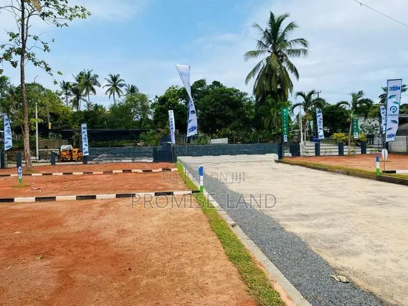 Land for Sale in Wadduwa Thalpitiya | K27