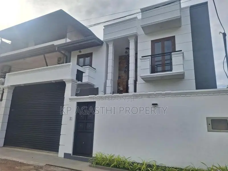 House for Sale in Boralesgamuwa