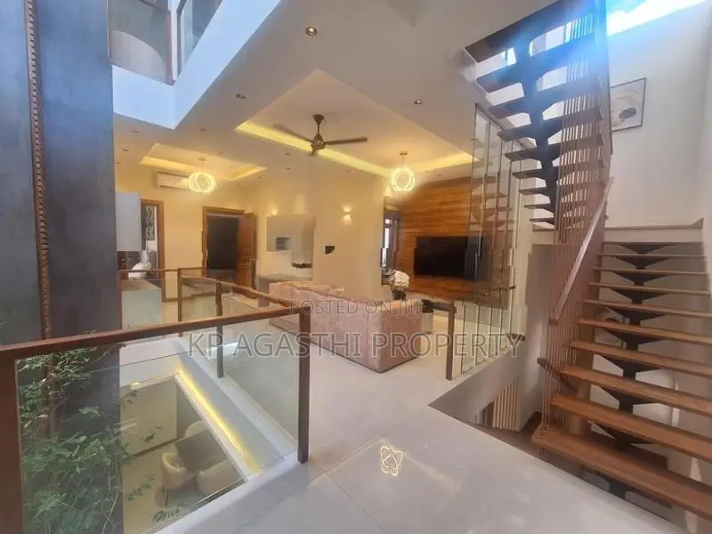 Fully Furnitured Luxury House for Sale in Battaramulla