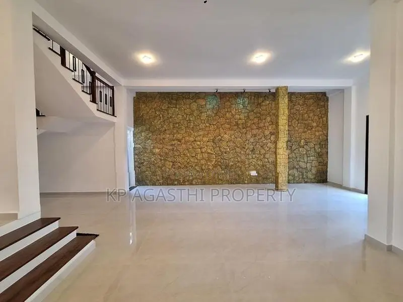 House for Sale in Boralesgamuwa