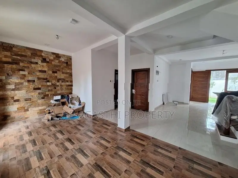 Thalawathugoda House for Sale
