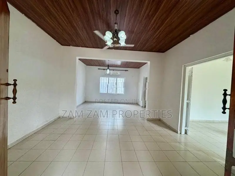 House for Sale in Off Waidya Road Dehiwala