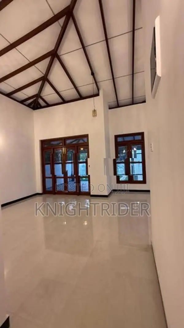 House Sale in Pokunuwita
