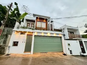 5BR 3Story House Battaramulla