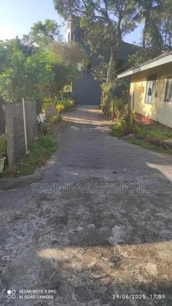 House for Sale with Land - Kesbewa