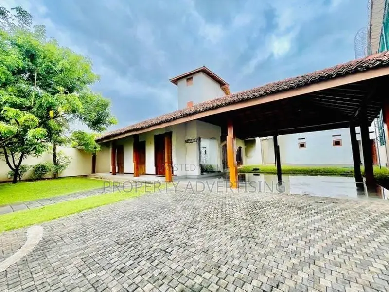 5BR Nugegoda Luxurious House for Sale in Prime location