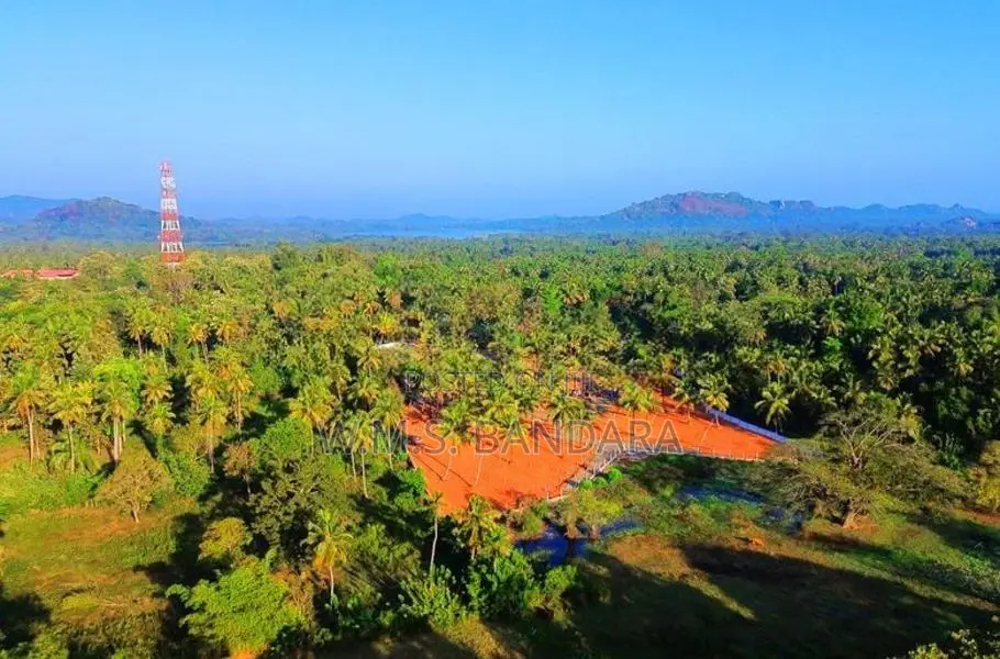 Land for Sale in Malsiripura Kurunagala M09