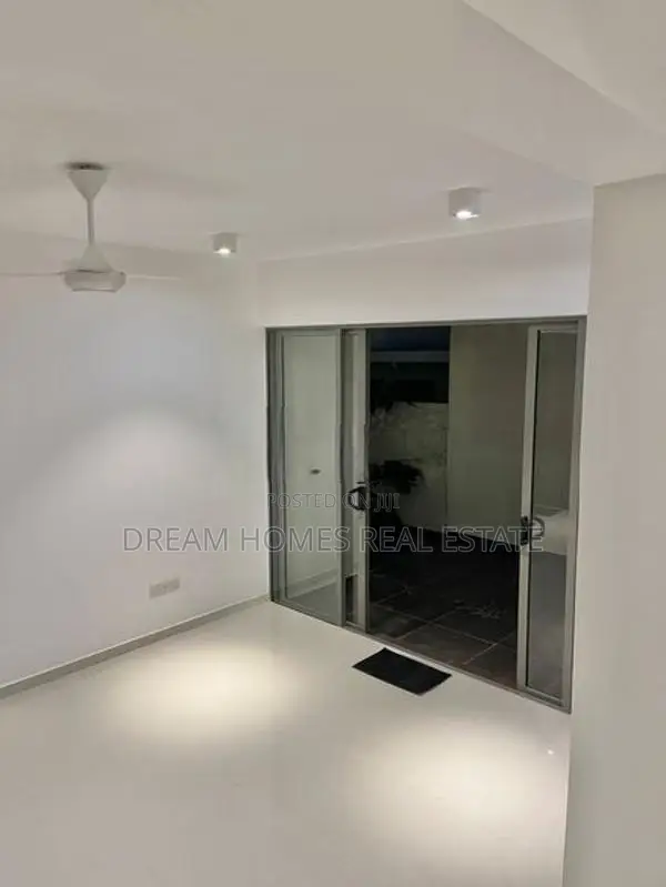 4 Bedroom House for Sale in Hokandara