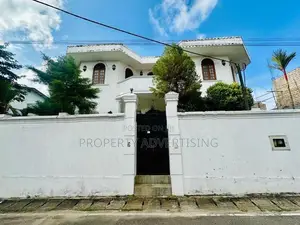 Nugegoda Luxurious House For Sale