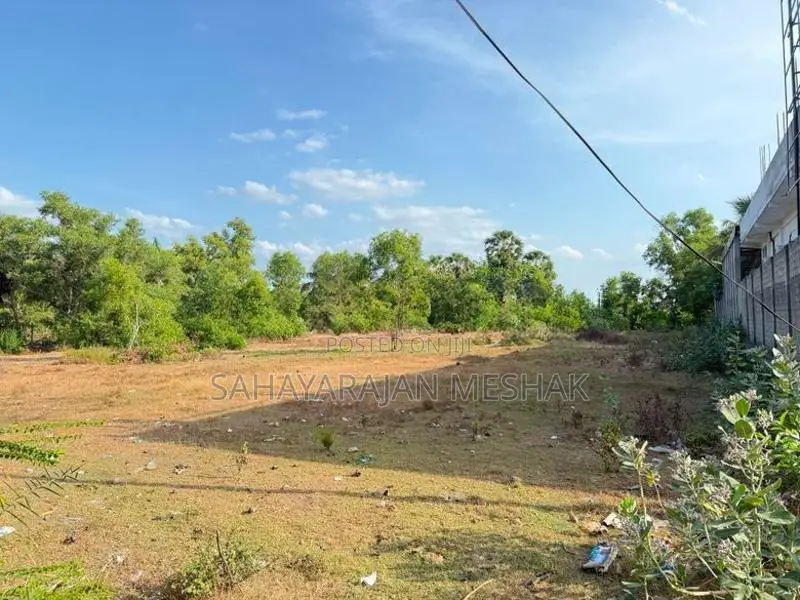 Land For Sale In Mylampavely