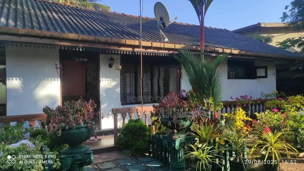 House for Sale with Land - Kesbewa