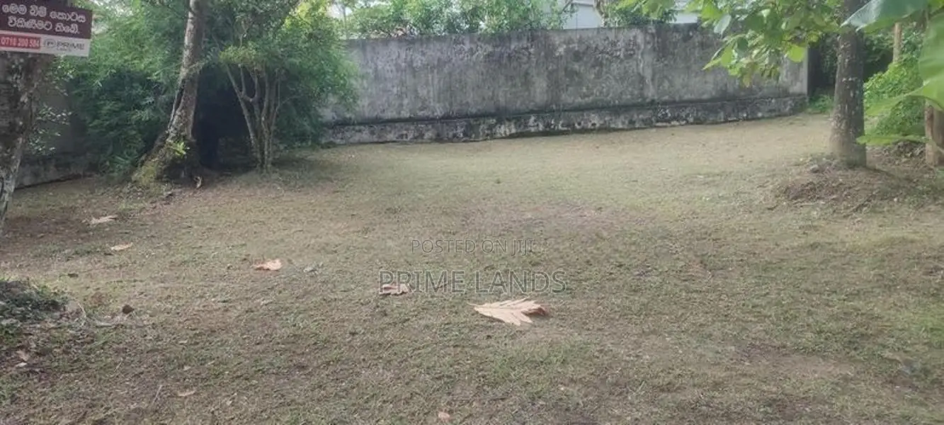 Residential Land for Sale in Thalahena