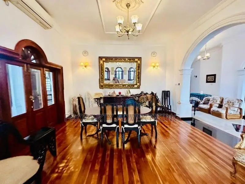 Nugegoda Luxurious House For Sale