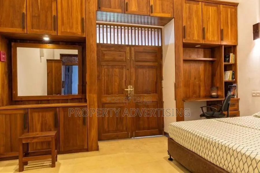 5BR Nugegoda Luxurious House for Sale in Prime location