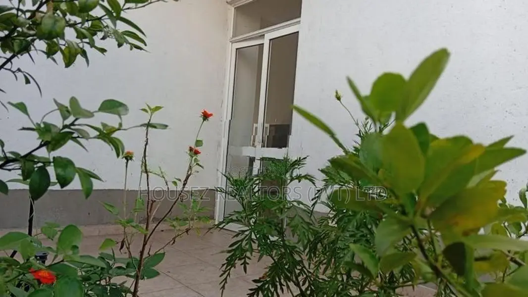 Fully Furnished 3-Bedroom House for Rent – Kottawa