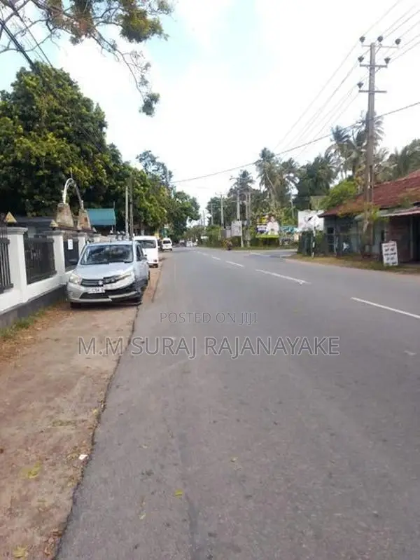 Land for Sale in Katunayake - Adiambalama