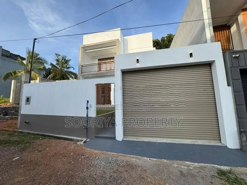 Beautiful Brand New 2 Story House for Sale in Piliyandala