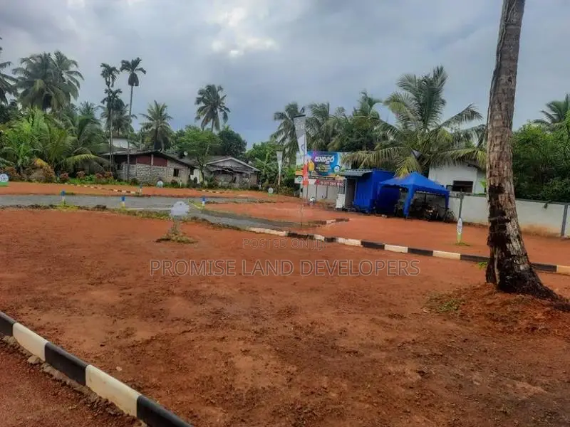 Panadura, Walana Lands for Sale