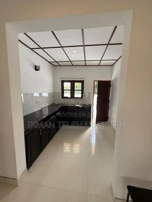 Modern Upstairs House for Rent – Near St. Mary's School, Ja-Ela