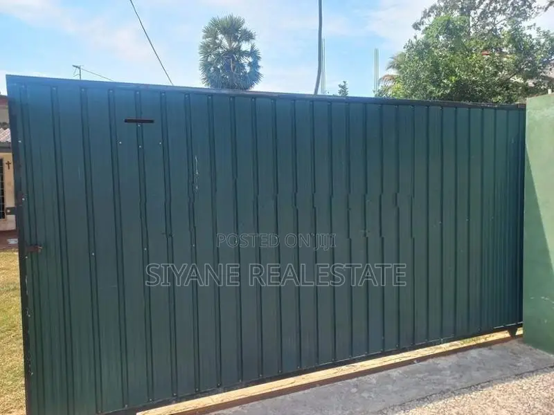 Land with Old House for Sale – Wattala