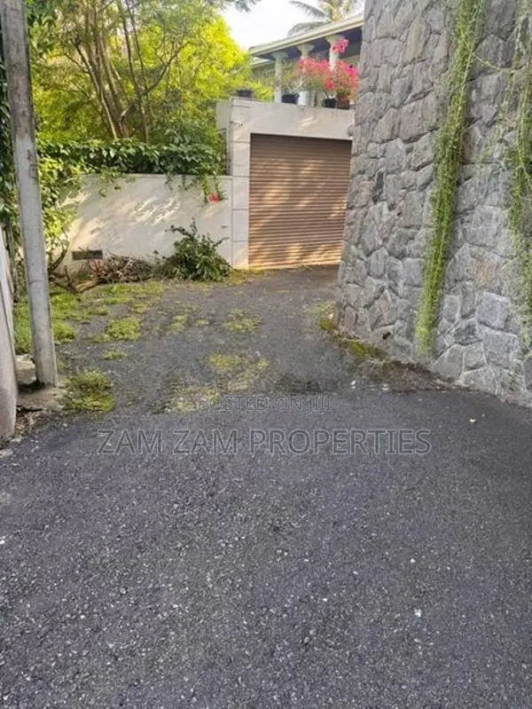 Land for Sale in Off Anderson Road Nedimala Dehiwala