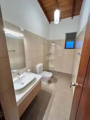 4 Bedroom House for Sale in Hokandara