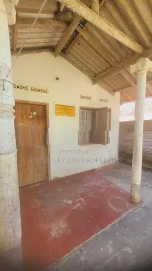 වැලිගම වෙරළ තීරයට ඇවිදින දුරින් පිහිටි අගනා ඉඩම විකිණීමට