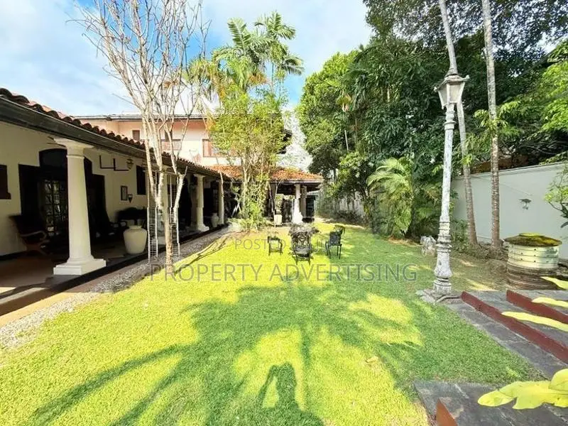6BR Battaramulla Colonial Style House for Sale Jayanthipura