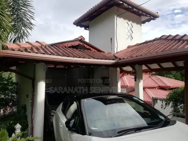 Spacious Two-Storey House for Sale – Waligalla Gampola