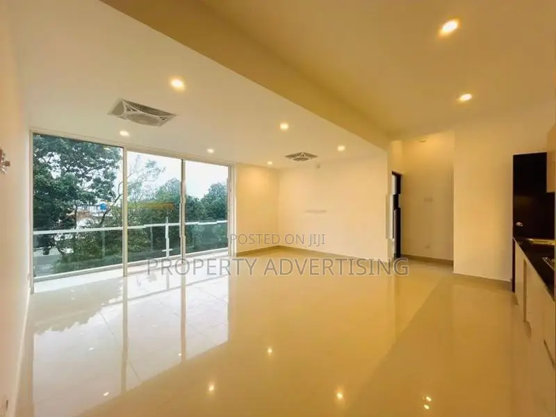 Rajagiriya 3 BR Kalapaluwawa Road Brand New Apartment for Sale