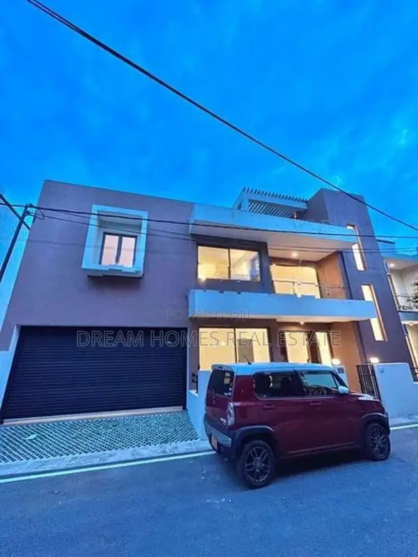 4 Bedroom House for Sale in Hokandara
