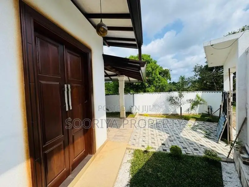 Single Story Brand New House for Sale in Piliyandala