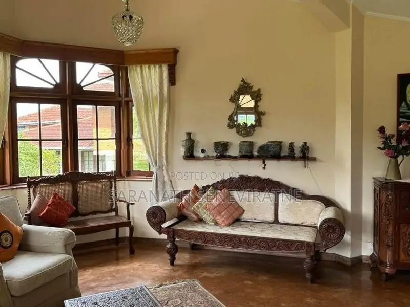 Triple-Storey House for Sale – Aniwatta, Kandy