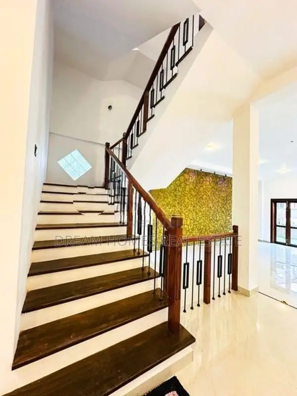 4 Bedroom House for Sale Near Boralesgamuwa Town