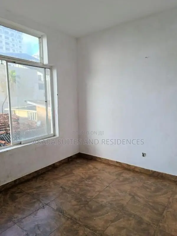 5,000 Sq.ft - Commercial Building for Sale CP35186 Colombo 03