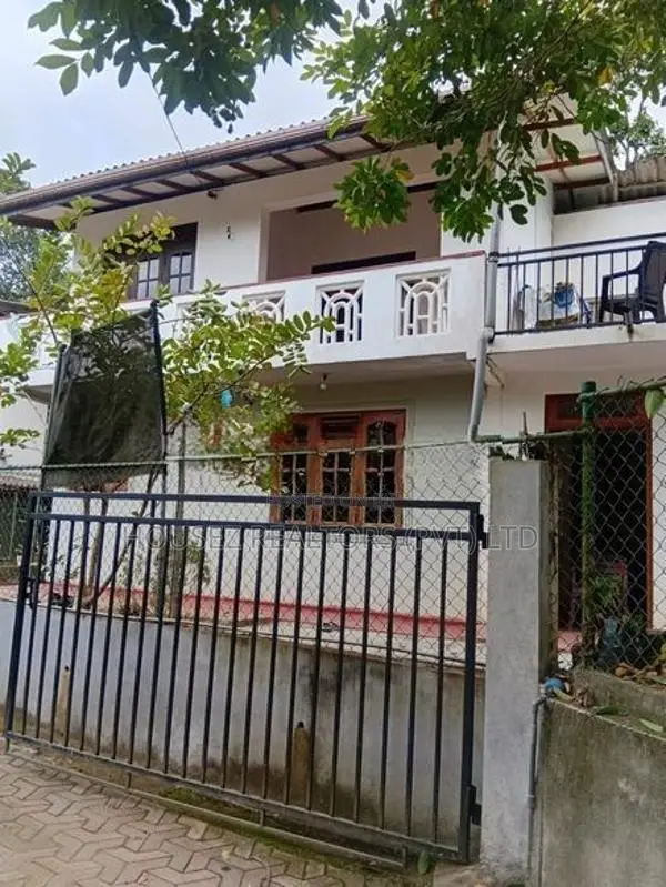 4-Bedroom Two-Storey House for Sale – Kandy