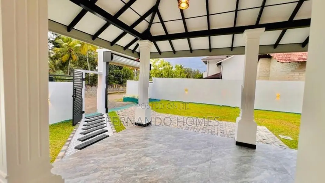 Super Nice View Luxury Single Storey House For Sale In Negombo Kandawa