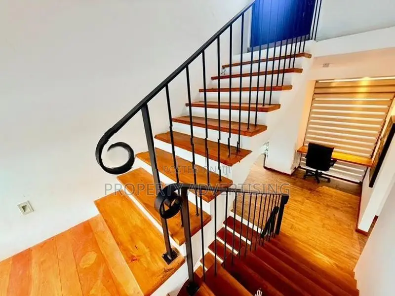Pannipitiya 4 BR Architecture House For Sale in Thalawathugoda