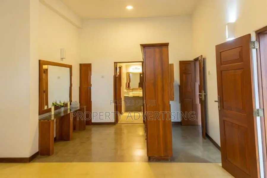 5BR Nugegoda Luxurious House for Sale in Prime location