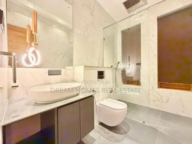 5BR 3Story House Battaramulla