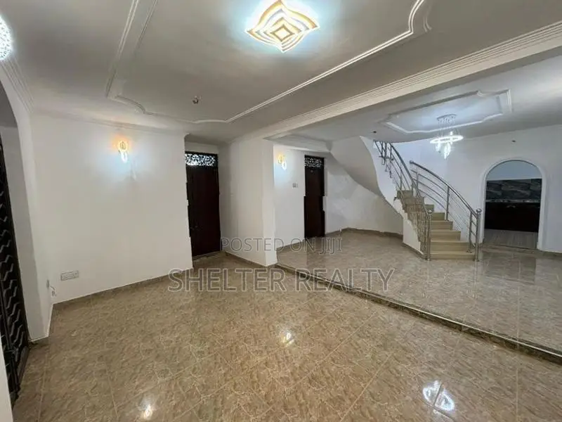 Spacious 4 Bedroom House for Rent in Buthgamuwa