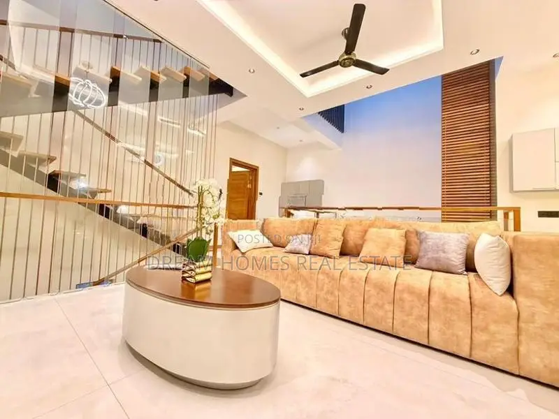 5BR 3Story House Battaramulla