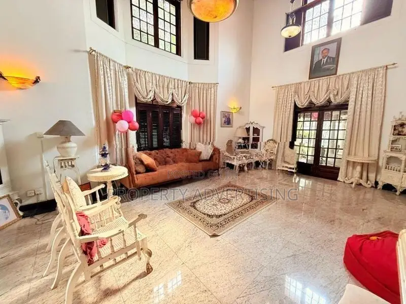 6BR Battaramulla Colonial Style House for Sale Jayanthipura