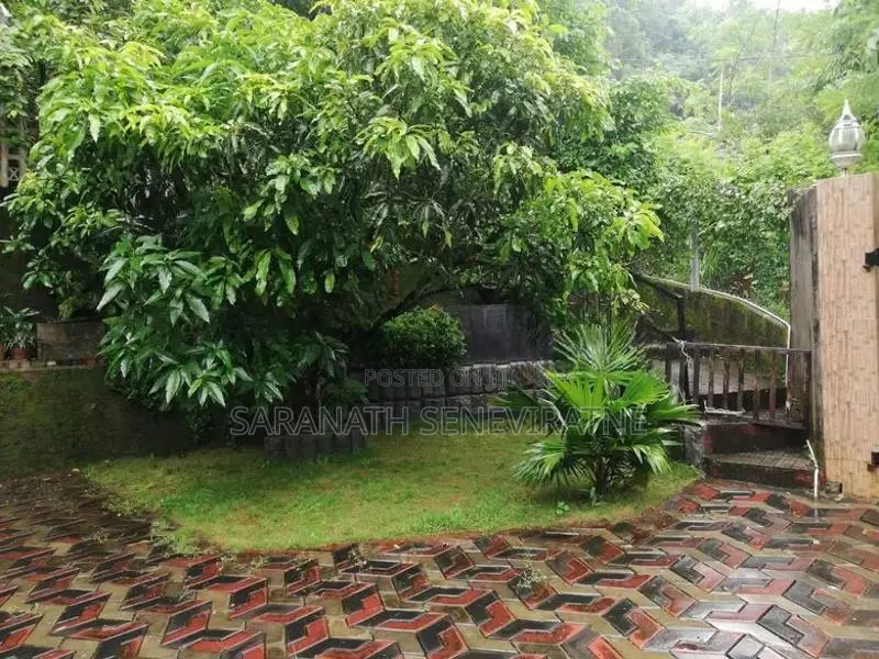 Spacious Two-Storey House for Sale – Waligalla Gampola