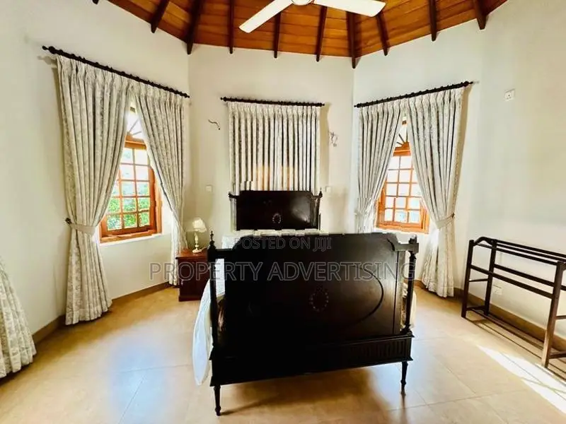 Nugegoda Luxurious House For Sale