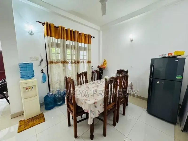 Newly Build 2 Story House for Sale in Piliyandala