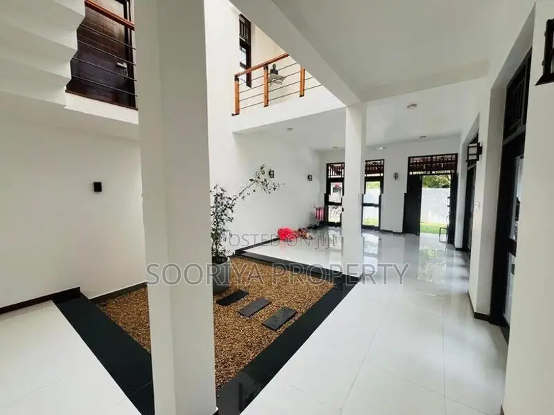 Luxury 2 Story House for Sale in Piliyandala Boralesgamuwa