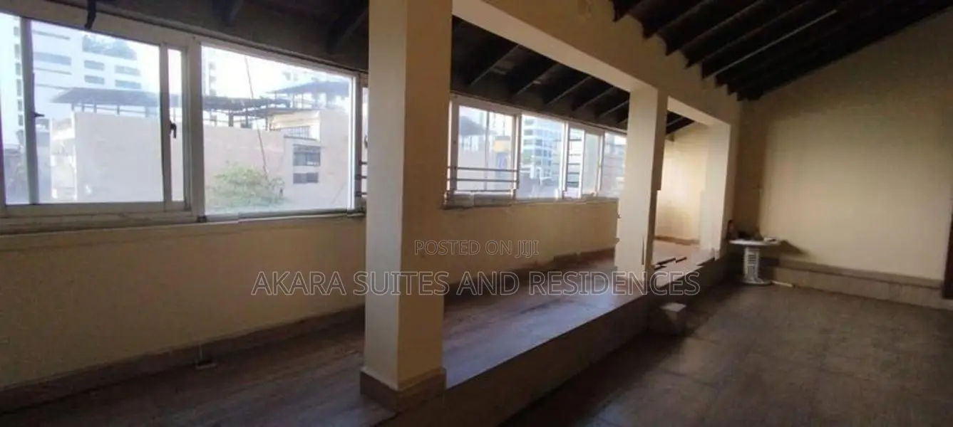 5,000 Sq.ft - Commercial Building for Sale CP35186 Colombo 03