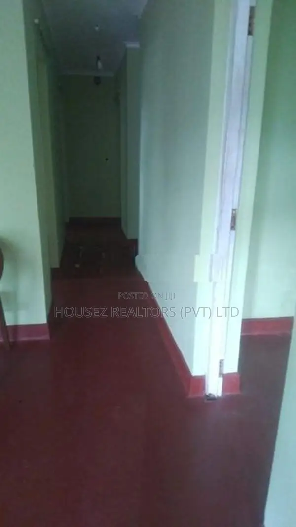 Spacious 6-Bedroom House for Rent – Kandy