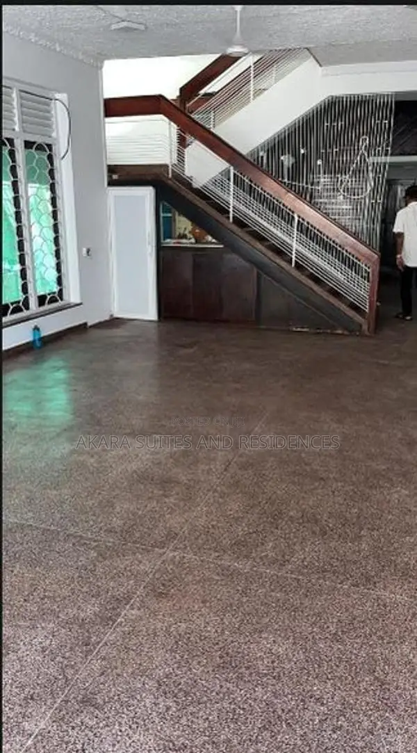 8,000 Sq.ft - Commercial Building for Sale CP47120 Colombo 03